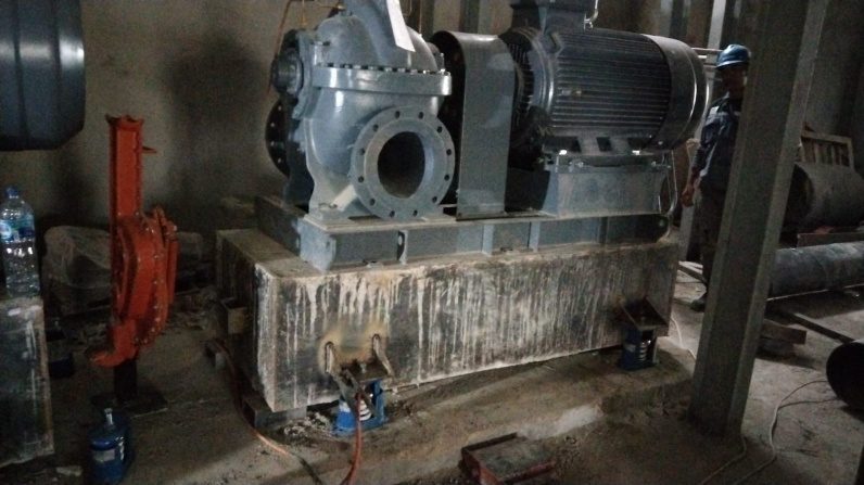 Mesin duct forming otomatis di workshop Son Duct