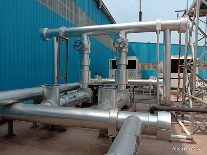 Instalasi pipa air dingin outdoor
